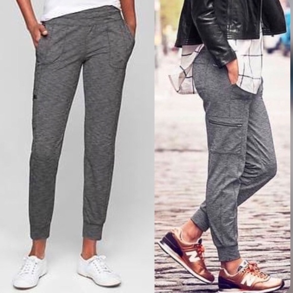 Athleta Pants - Athleta Metro Spacedye Pull on Jogger Size XS Black Heather